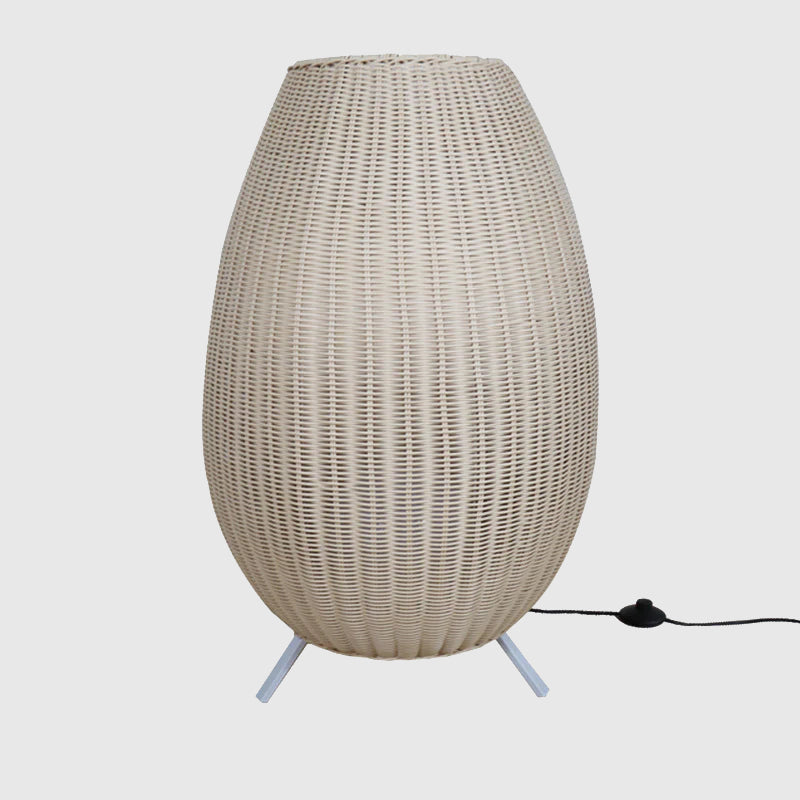 Rattan_Outdoor_Lamp_07
