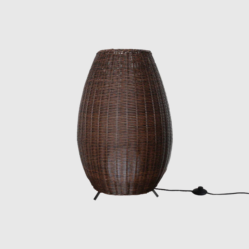 Rattan_Outdoor_Lamp_09