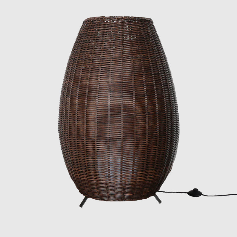 Rattan_Outdoor_Lamp_10
