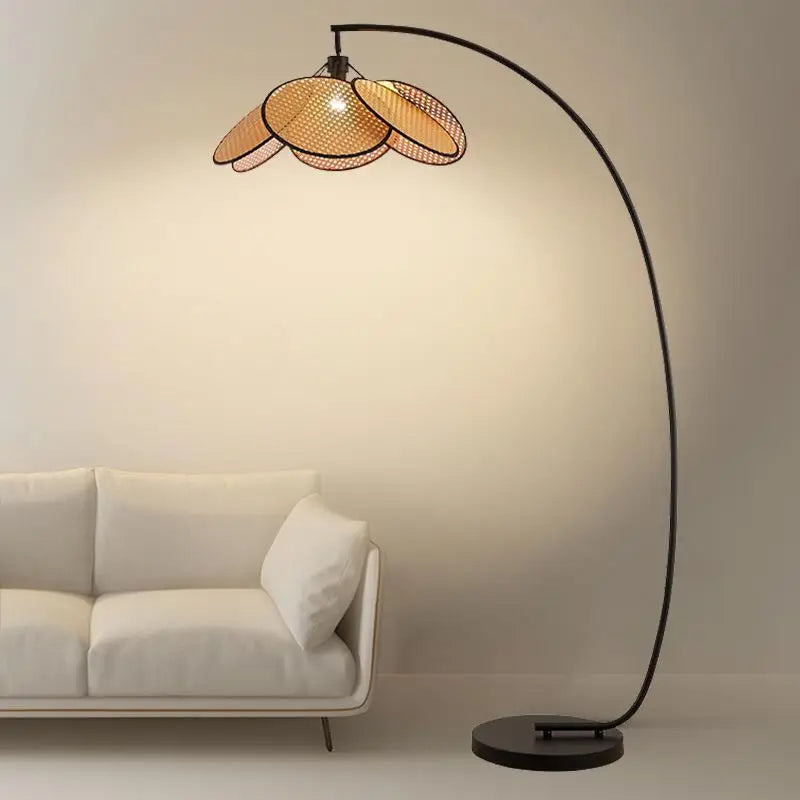 Rattan_Petal_Floor_Lamp_5