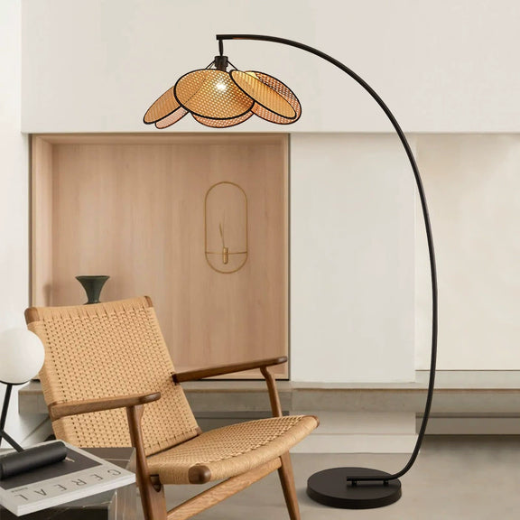 Rattan_Petal_Floor_Lamp_7