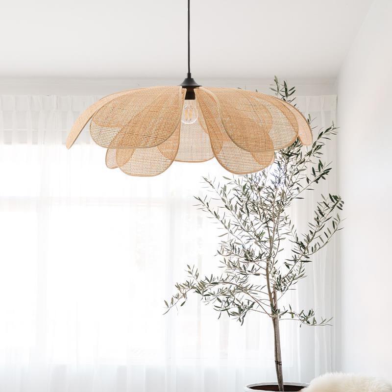 Rattan_Petals_Pendant_Light_03