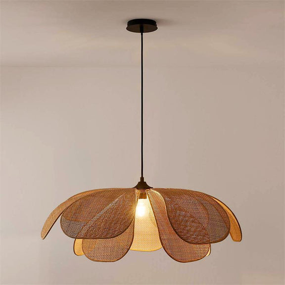 Rattan_Petals_Pendant_Light_04