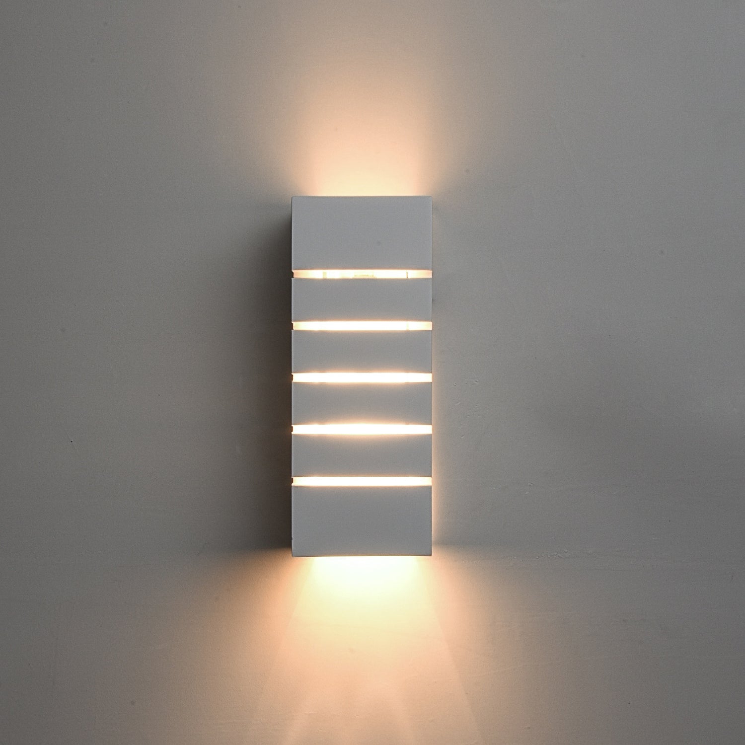 Rectangular_Hollow_Wall_Lamp_03