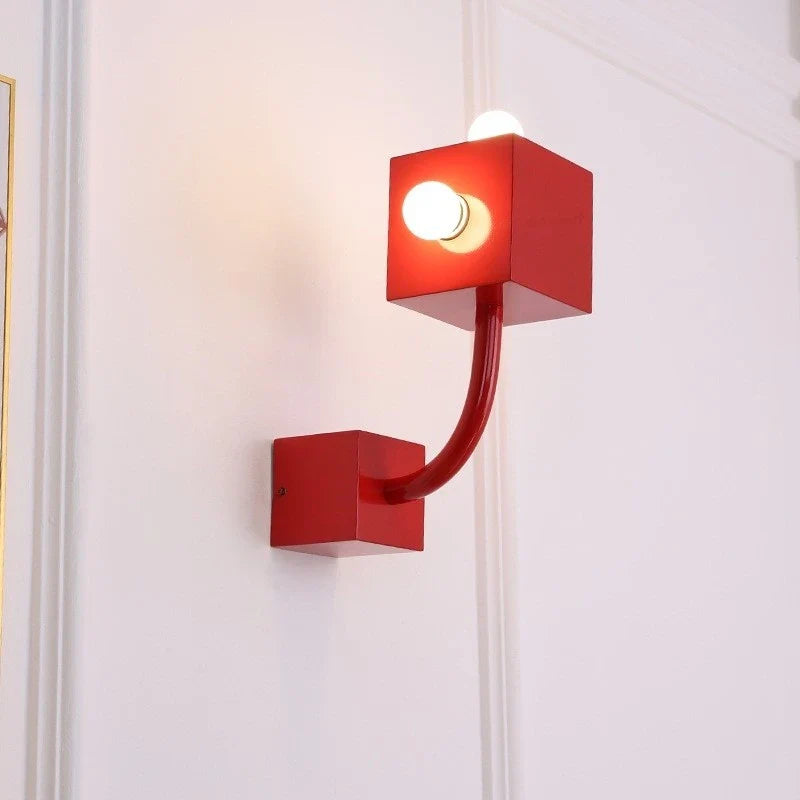 Red_Cube_Wall_Lamp_04