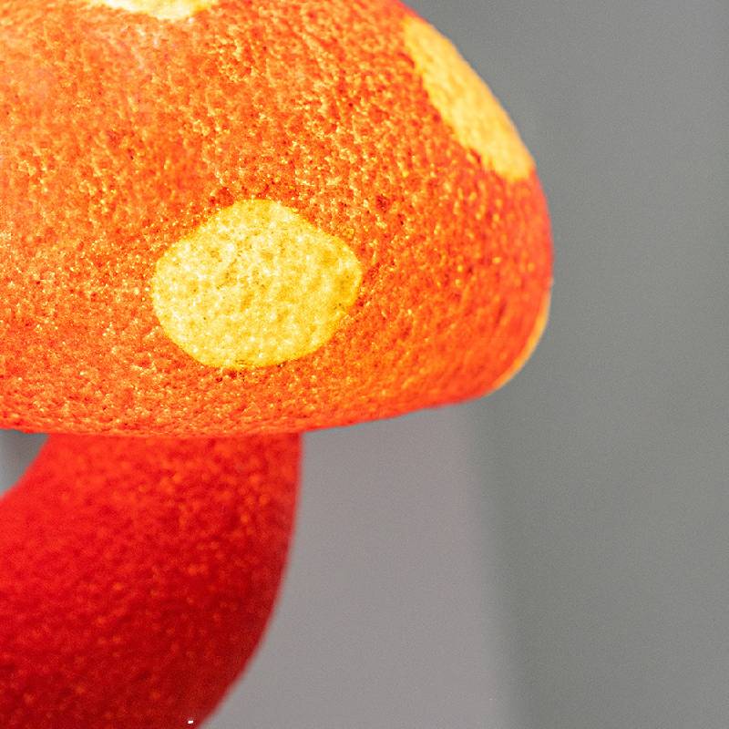 Red_Mushroom_Wall_Lamp_8