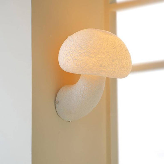 Red_Mushroom_Wall_Lamp_9