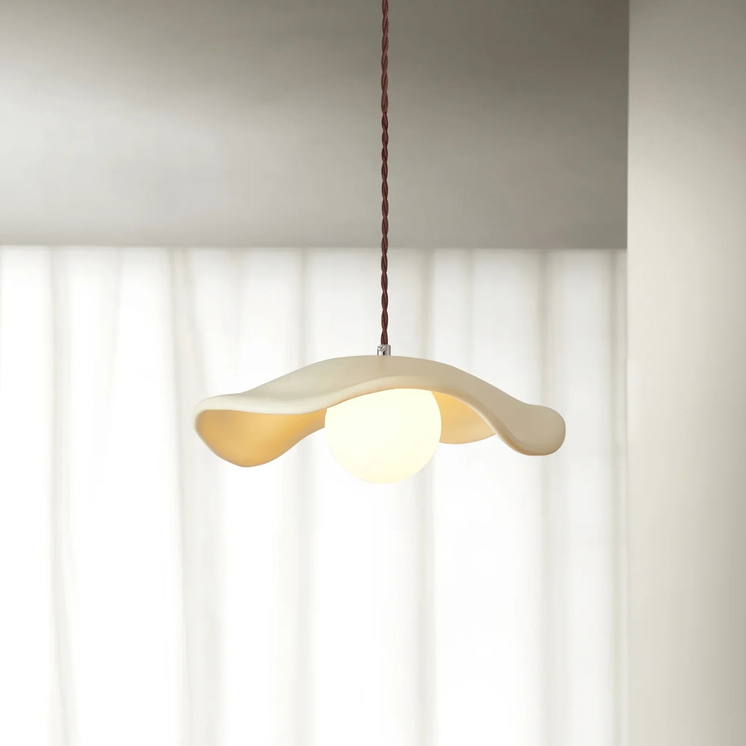 Resin_Hat_Pendant_Lamp_10