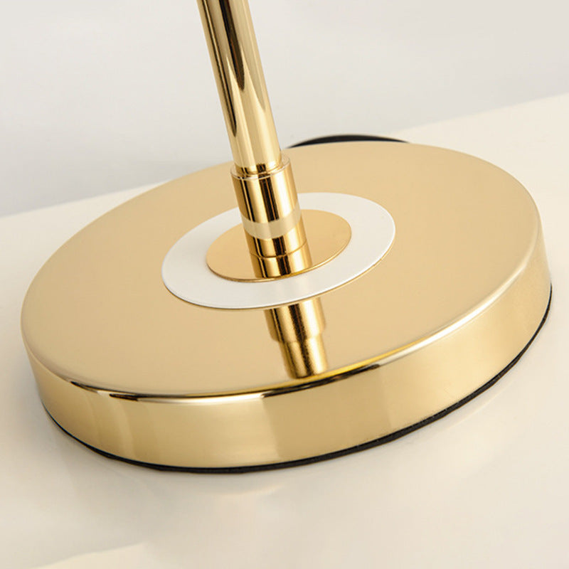 Retro_Rotating_Table_Lamp_11