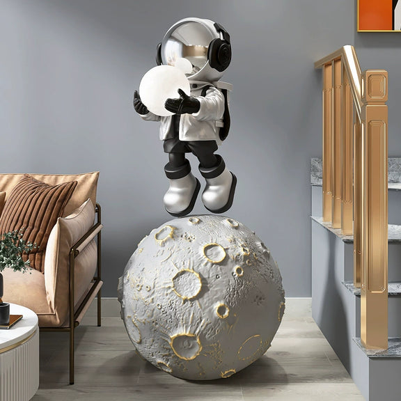 Roving Astronaut Floor Lamp 4