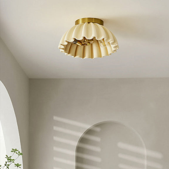 Ruffle_Ceiling_Lamp_01