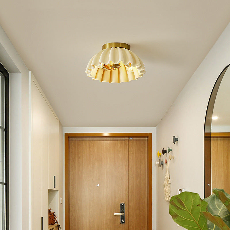 Ruffle_Ceiling_Lamp_04