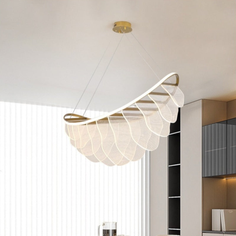 Sailboat-Shaped_Chandelier_02
