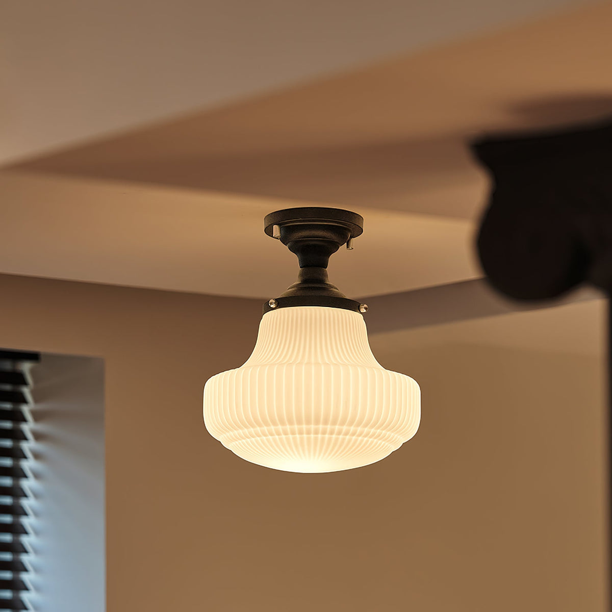 Schoolhouse_Ceiling_Lamp_03