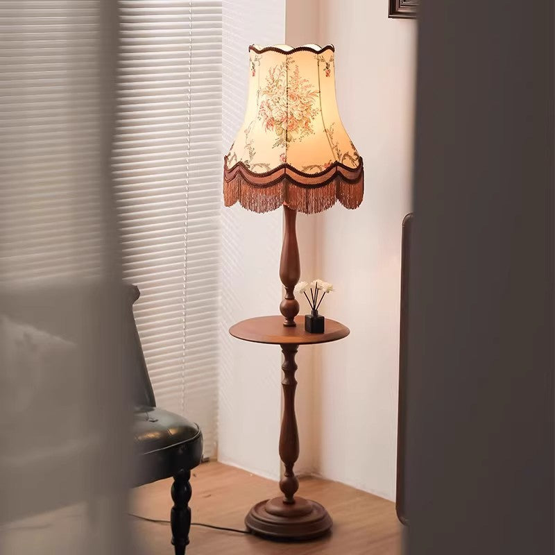 Seriny_Tassel_Floor_Lamp_02