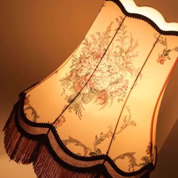 Seriny_Tassel_Floor_Lamp_04