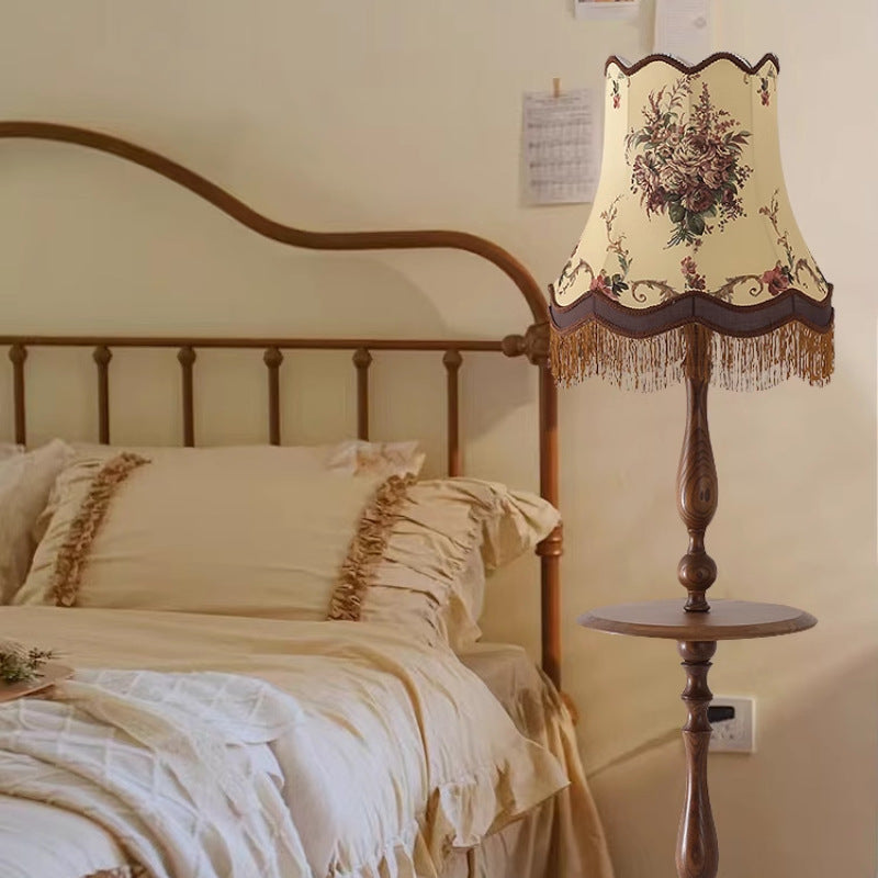 Seriny_Tassel_Floor_Lamp_07