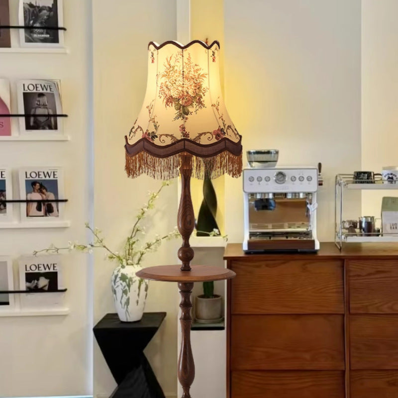 Seriny_Tassel_Floor_Lamp_08