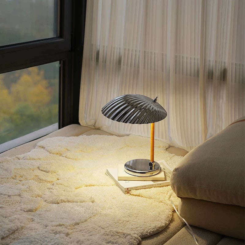 Shell_Table_Lamp_2