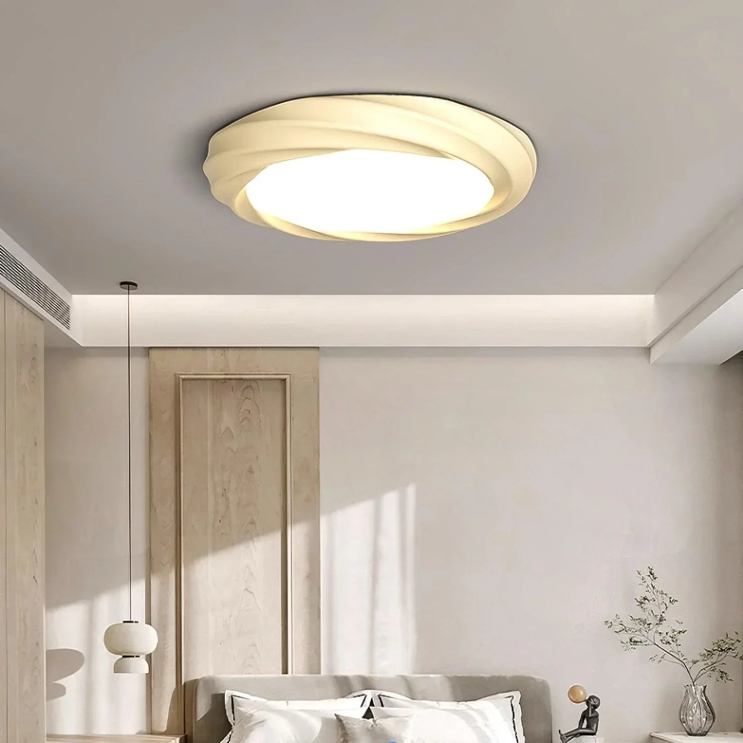 Simple_Cream_Ceiling_Light_2