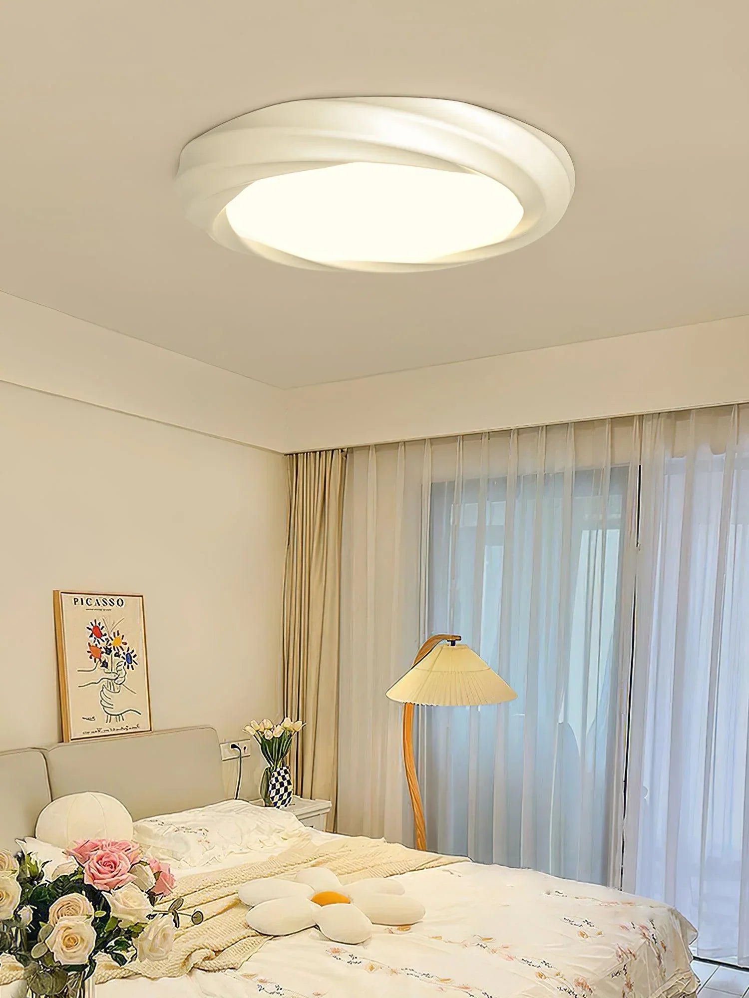 Simple_Cream_Ceiling_Light_9