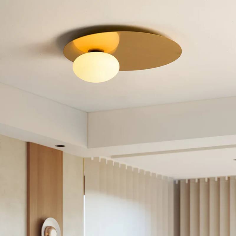 Simple_Oval_Ceiling_Lamp_04