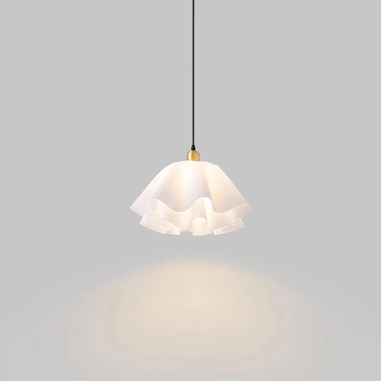 Simple_Petal_Pendant_Lamp_10