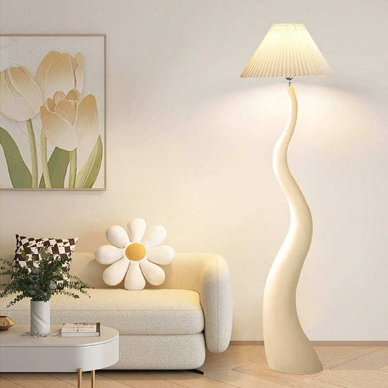 Sinuous Floor Lamp 3