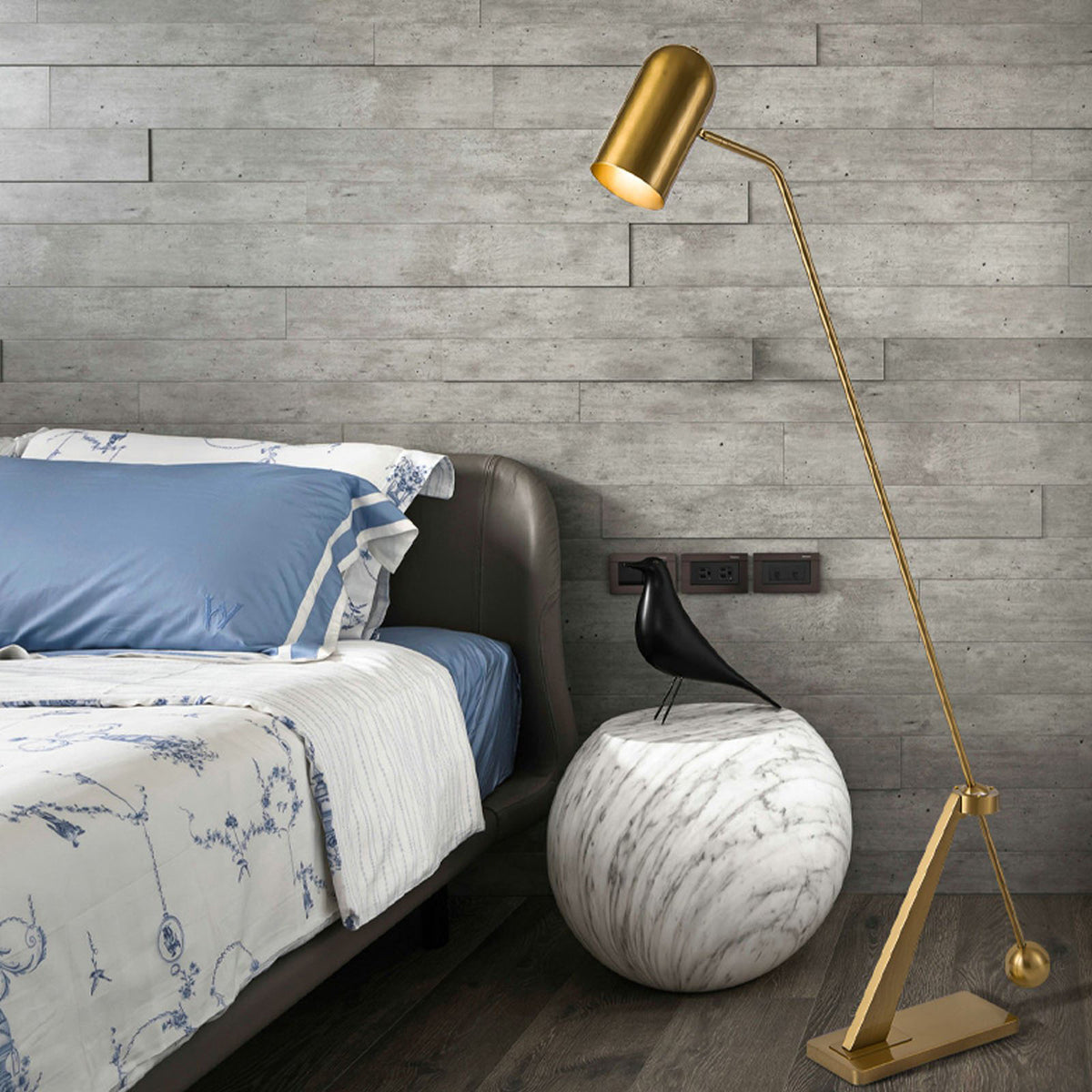 Sistas_Floor_Lamp_02