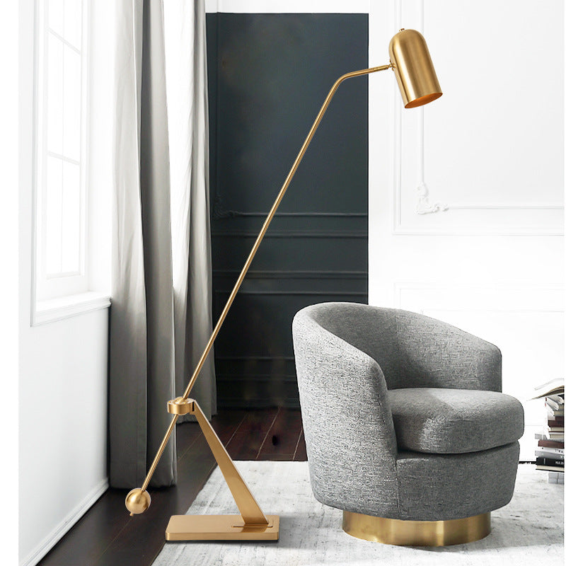 Sistas_Floor_Lamp_05