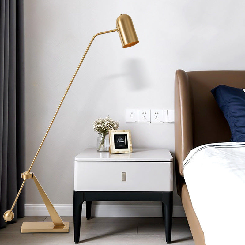 Sistas_Floor_Lamp_06