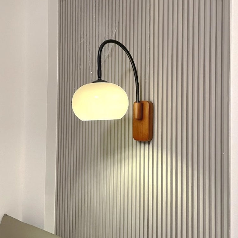 Skirg_Wall_Lamp_01