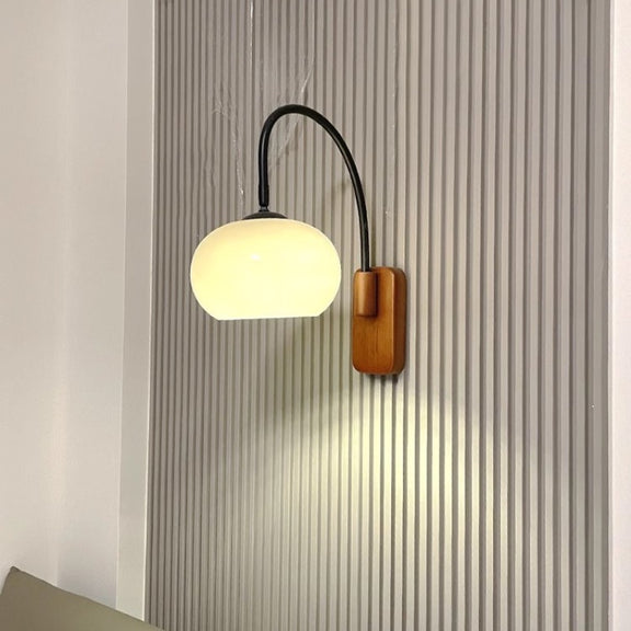 Skirg_Wall_Lamp_01