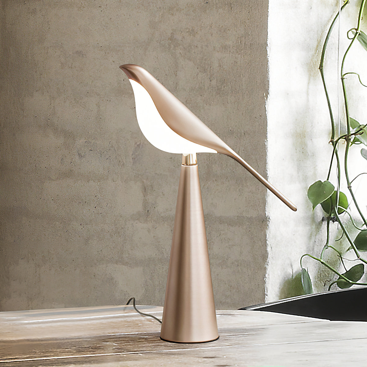 Small_Sparrow_Table_Lamp_2