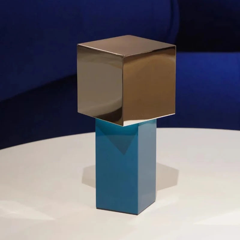 Square_Table_Lamp_20