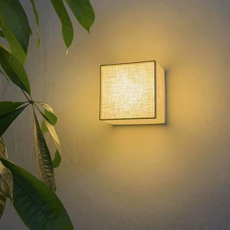 Square_wall_lamp_5