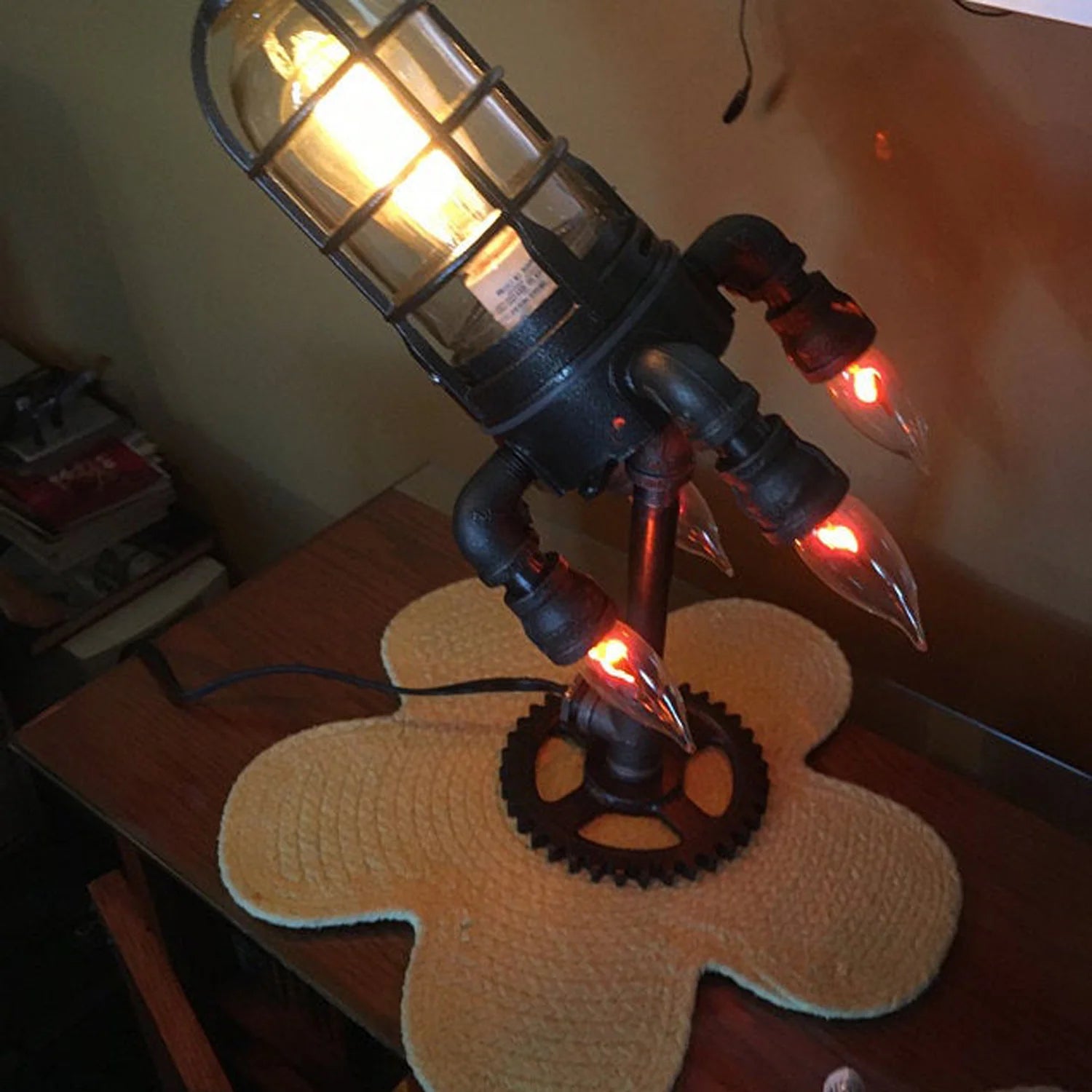 Steampunk_Rocket_Table_Lamp_8