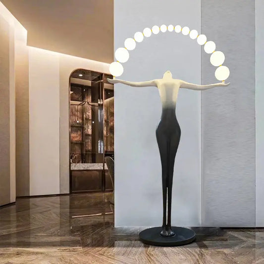 Stretch Sculpture Floor Lamp 2