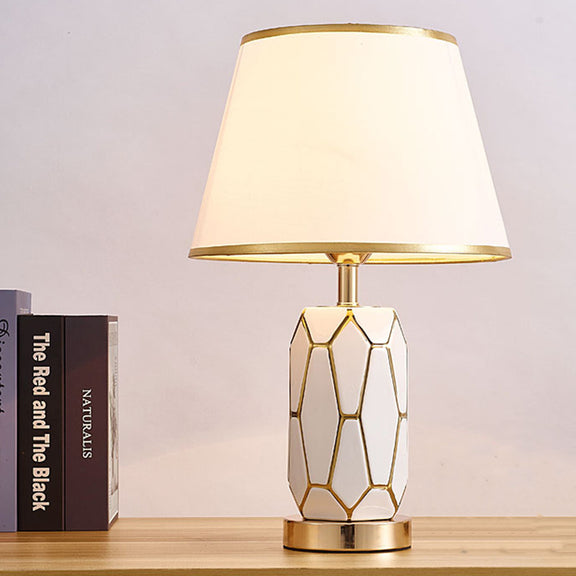 Tero_Ceramic_Table_Lamp_01