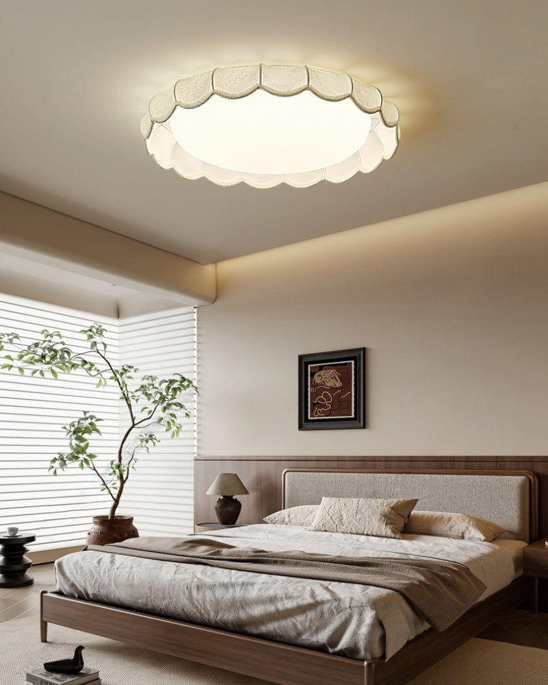 Thalira_Ceiling_Lamp_01