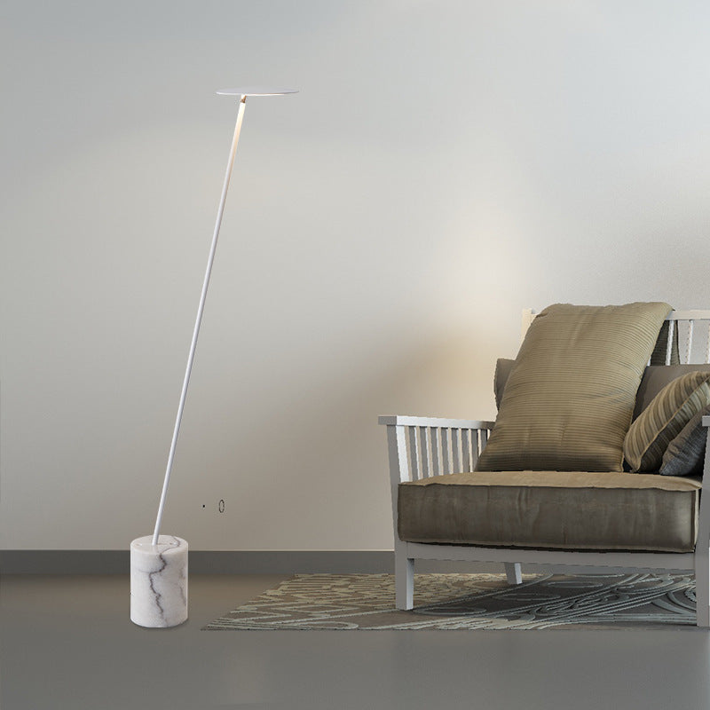 Tharuni_Floor_Lamp_03