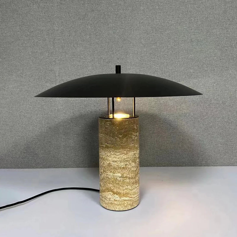 Thousand_Feather_Table_Lamp_02