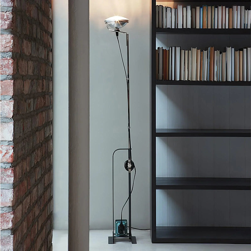 Toio_Floor_Lamp_3