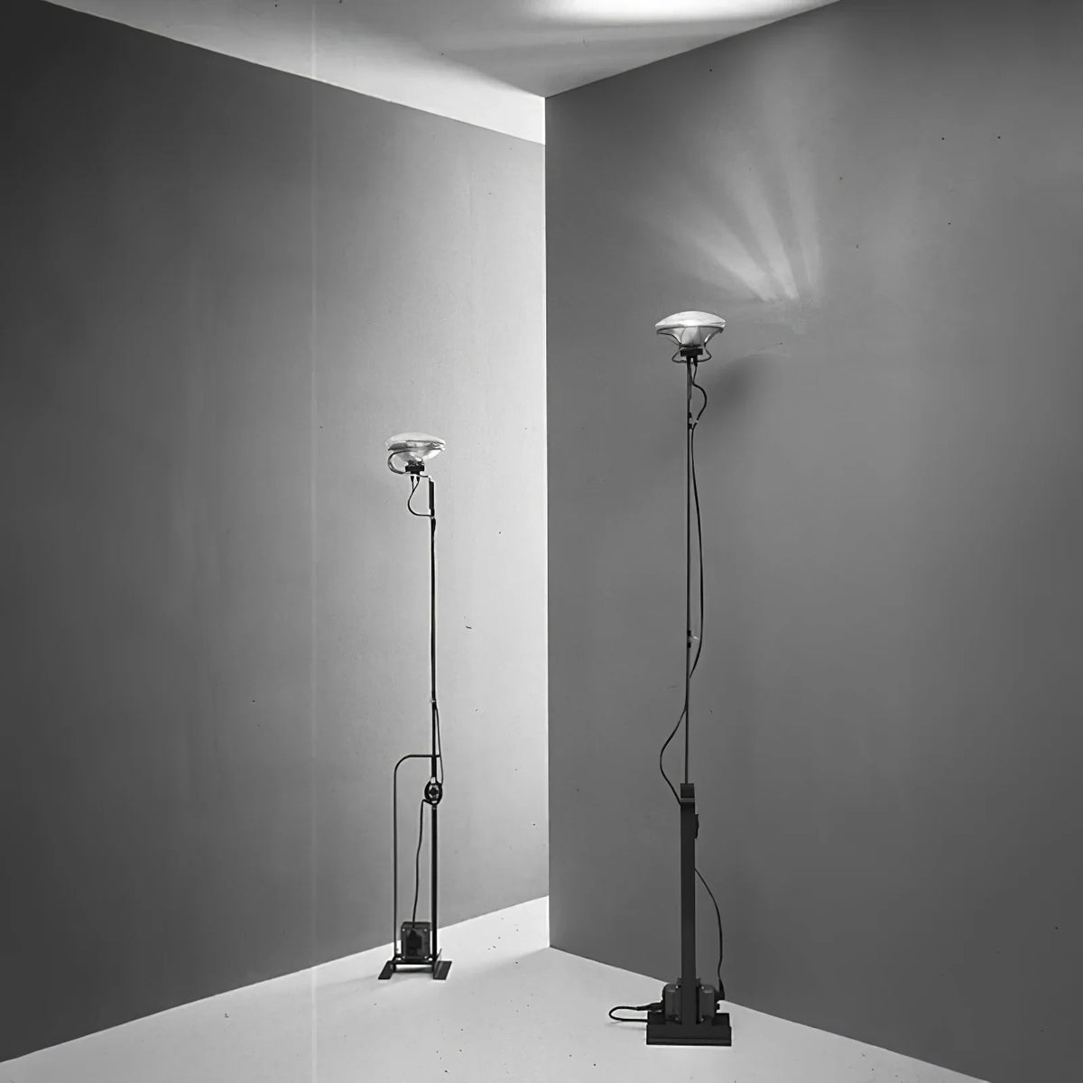 Toio_Floor_Lamp_5