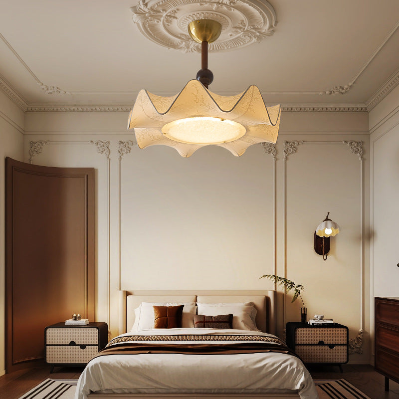 Trevane_Chandelier_01