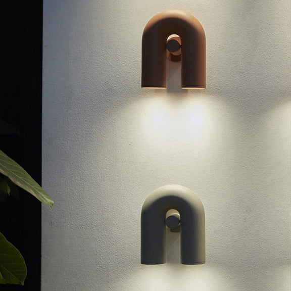 U-shaped_wall_light_6