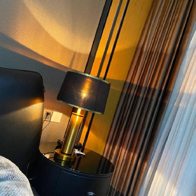 Vintage_Metal_Lamp_10