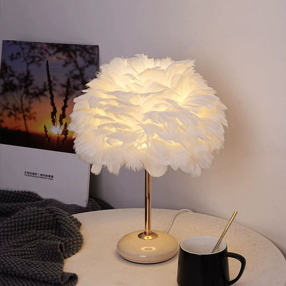 White_Feather_Table_Lamp_1