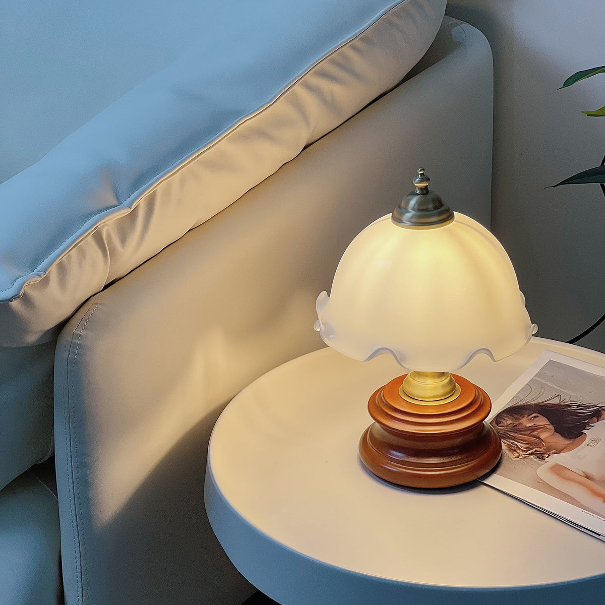 White_Spring_Table_Lamp_2