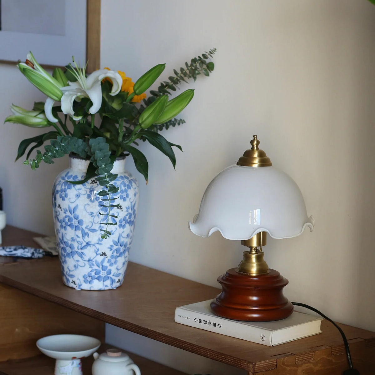 White_Spring_Table_Lamp_4